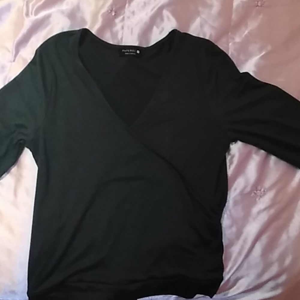 It is a long sleeve blouse